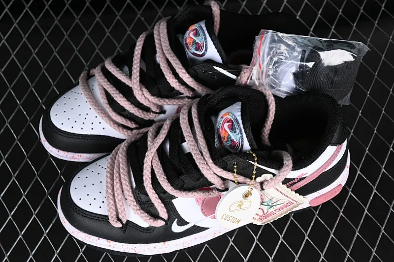 All Categories Nk SB Dunk Series Nk SB Dunk Low Low-top Sneakers Nk Dunk Low "Multi-Color Swoosh" Rose Heart Soft Mist Pink Cloth Patch SB Strap Low-top Casual Sneakers FD4623-131